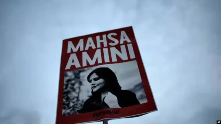 Tahir Elçi Vakfı’ndan İranlı Amini’ye Ödül