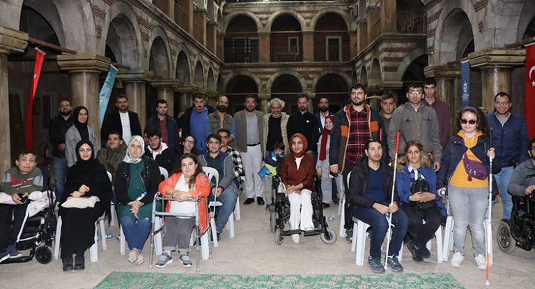 Sanat İçin Ben De Varım öğrencileri eğitimlerine devam ediyor