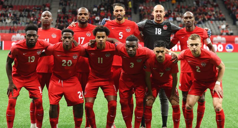 Atiba ve Adekugbe kadroda