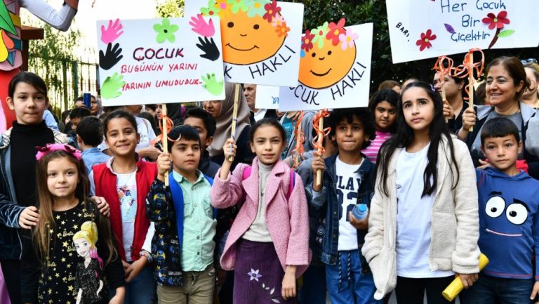 Avcılar Belediyesi ve UCİM İstanbul işbirliğinde ’20 Kasım Dünya Çocuk Hakları Atölyesi’ 