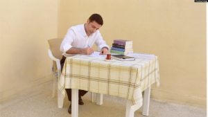 Demirtaş Hasta Babasını Ziyaret İçin Diyarbakır’daydı