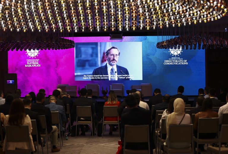 İletişim Başkanlığından Doha’da “Türkiye-Katar Ulus Markalama” paneli