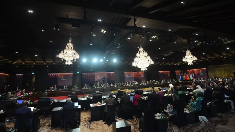 G20 Liderler Zirvesi, Rusya’nın Ukrayna’dan “koşulsuz çekilmesinin” talep edilmesiyle sona erdi
