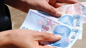Yaşlı ve engelli aylıkları hesaplara yatırıldı