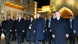 Cumhurbaşkanı Erdoğan, liderlerle akşam yemeğine katıldı