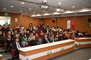 Kartepe “Kadına yönelik şiddete hayır” dedi…