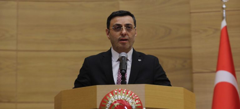 Engelli Milletvekili Bayram’ın hayatını konu alan “Buğday Tanesi” filmi TBMM’de izleyiciyle buluştu…