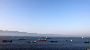 FT: “Petrol Tankerleri Türkiye Açıklarında Kuyrukta”