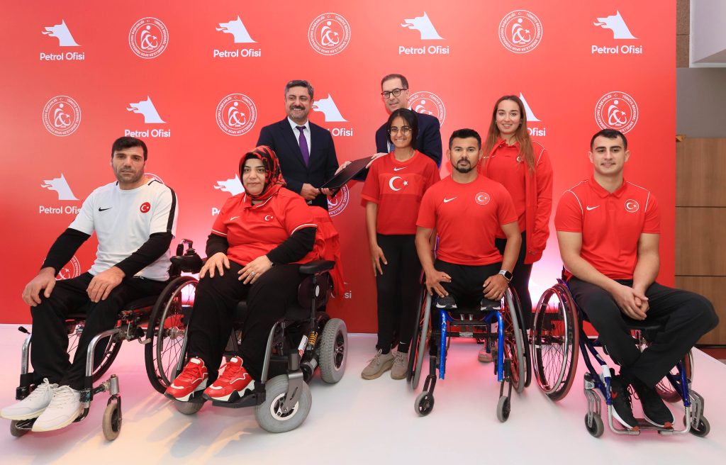 Petrol Ofisi, engel tanımayan Türk sporcularının yanında