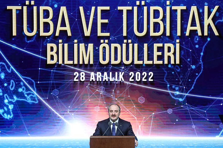 Sanayi ve Teknoloji Bakanı Mustafa Varank, “TEKNOFEST kuşağının günden güne çoğalmaya devam ediyor”…