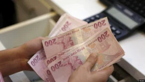 Asgari Ücret Halkı Tatmin Etti mi?