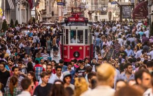 Türk halkı âlim değildir ama âriftir