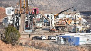 TRT Haber büyük keşfin yapıldığı yerde: Gabar Dağı’ndan petrol fışkırıyor