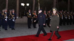 Bakan Akar Azerbaycan’da Mehter Marşıyla karşılandı