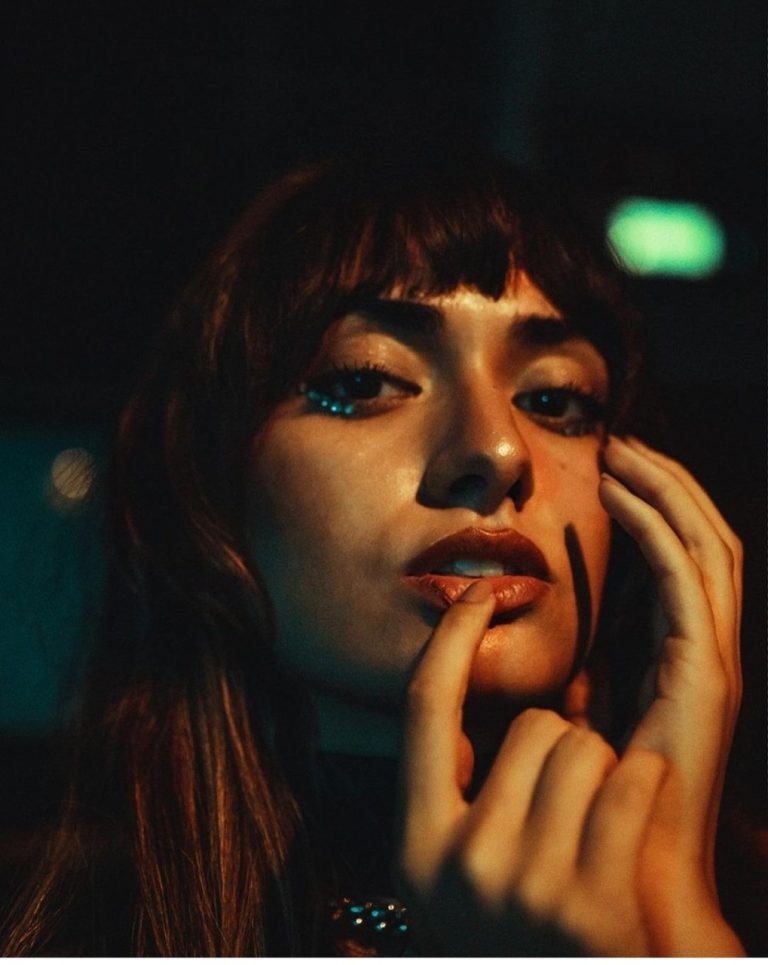 Ayten Rasul’den yeni single “Akrabalar”