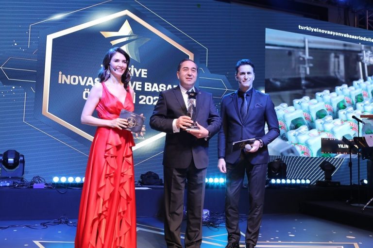 Beypazarı Maden Suları, Premium Cam Şişesi ile Yılın İnovatif Maden Suyu Ödülünün Sahibi Oldu.