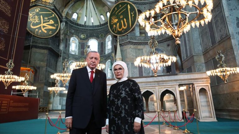 Cumhurbaşkanı Erdoğan, “Ayasofya-i Kebir Camii Şerifi’ni asli kimliğine yeniden kavuşturduk”…
