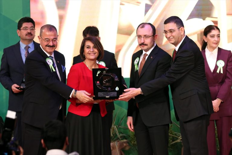 Ticaret Bakanı Muş, Gaziantep’in Yıldızları Ödül Töreni’nde konuştu