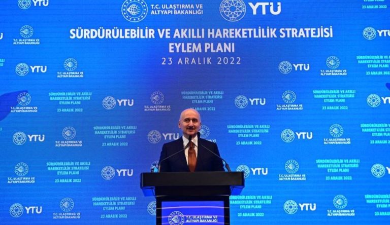 Ulaştırma ve Altyapı Bakanı Adil Karaismailoğlu: Demiryolu yatırım bütçemiz 27 milyar dolar…