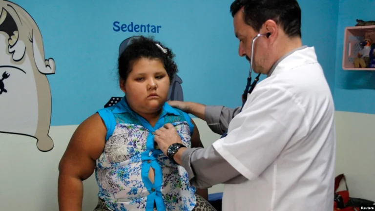 ABD’de Obez Çocuklara Erken Yaşta İlaç ve Ameliyat Önerisi