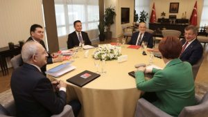 Bir ihtimal daha var sanki!