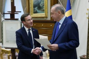 Cumhurbaşkanı Recep Tayyip Erdoğan, “Finlandiya’yla ilgili farklı mesajı verdiğimiz zaman İsveç şok olacak”