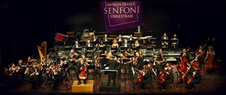 Jiri Barta ve Emil Tabakov Antalya’dan Geçti…