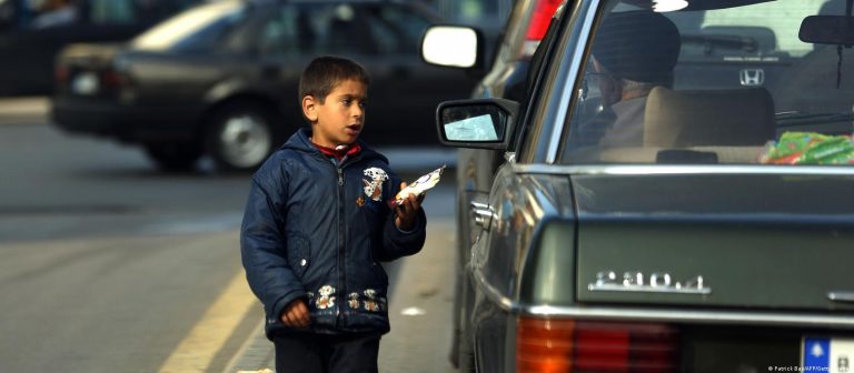 Lübnan: Kaybolan orta sınıf, artan açlık…