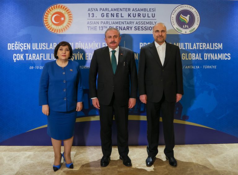 Türkiye-İran-Azerbaycan Meclis Başkanları üçlü görüşme yaptı…