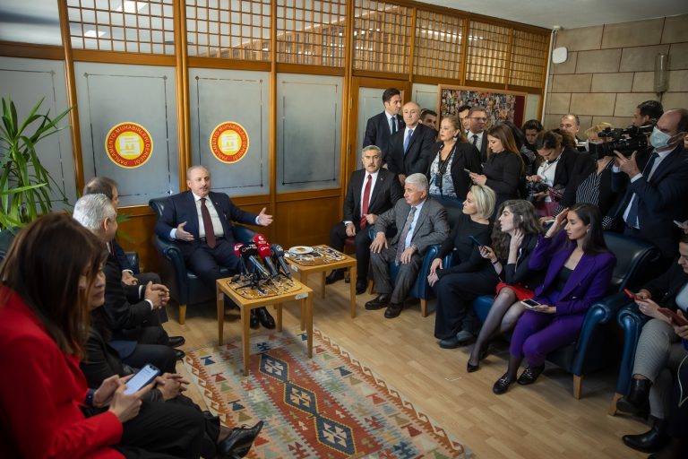 TBMM Başkanı Prof. Dr. Mustafa Şentop, Parlamento Muhabirleri Derneğini (PMD) ziyaret etti…