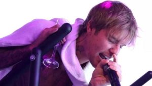 Justin Bieber müzik haklarını 200 milyon dolara sattı