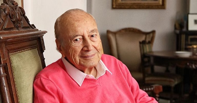 Gazeteci Yazar Hıfzı Topuz 100’ücü yaşına girdi