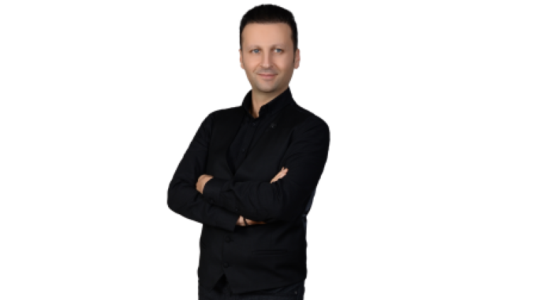 İstanbul Filarmoni Derneği’nin (IFD) sezon konserleri serisinde yarın akşam solist olarak Özgür Oğuz…