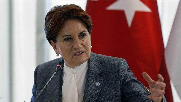 Masada En Zorda Olan Akşener