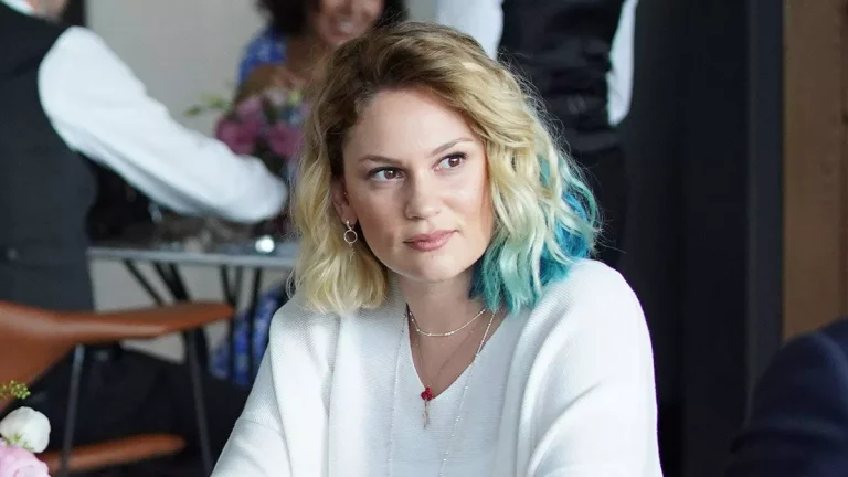 Cem Küçük’ten Farah Zeynep Abdullah’a: ‘Kabahat seni TRT dizilerinde oynatanlarda’