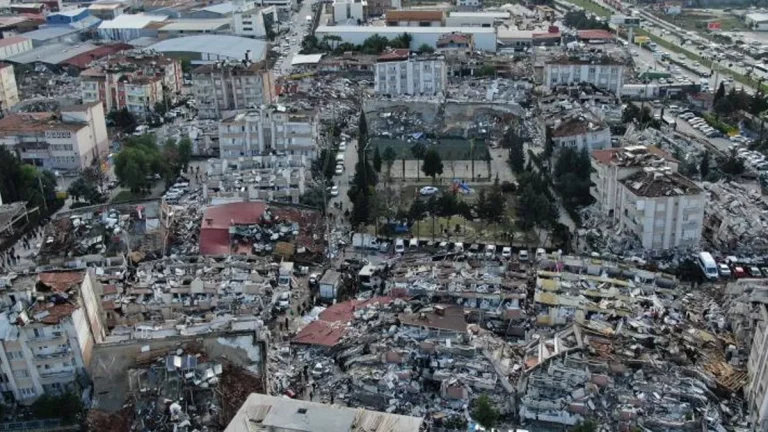 Cumhurbaşkanı ve AK Parti Genel Başkanı Recep Tayyip Erdoğan, “Bölgeyi görenler verilen mücadelenin ve gösterilen gayretin büyüklüğünü çok iyi biliyor”