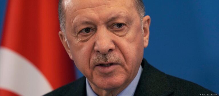 Cumhurbaşkanı Erdoğan, “çocuklarımızın eğitiminin aksamaması için de gayret gösteriyoruz”