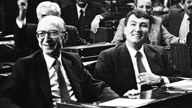 Yaşama veda eden Deniz Baykal’ın yarım asırlık siyasi hayatının dönüm noktaları