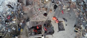 Deprem felaketinde üçüncü gün: Can kaybı arttı