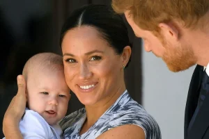 Prens Harry ve eşi Meghan’ın çocukları artık prens ve prenses olarak anılacak