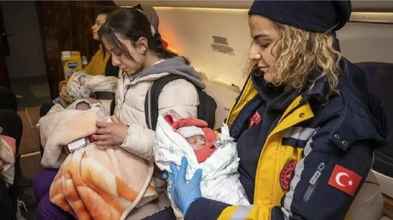 Refakatçisi olmayan 1613 çocuk ailesine teslim edildi