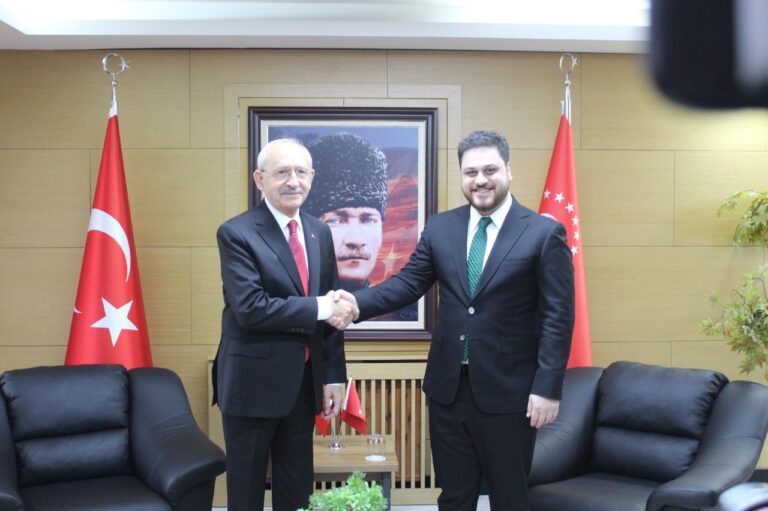 Cumhuriyet Halk Partisi (CHP) Genel Başkanı ve Cumhurbaşkanı adayı Kılıçdaroğlu, (BTP) Genel Başkanı Hüseyin Baş’ı ziyaret etti