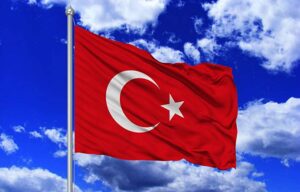 Devlete düşman olmak ihanettir!