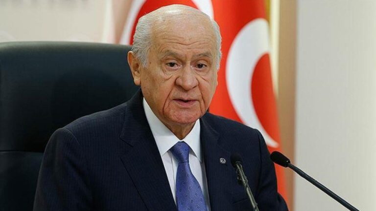Bahçeli’den Akşener’e tepki: Kürsüden mermi kovanı atmaları millete saygısızlıktır