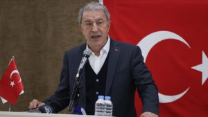 Bakan Akar: Koca Yusuflar Türk vatandaşlarının tahliyesi için Sudan’a gitti