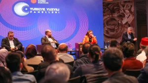 Almanya’da düzenlenen “Türkiye Yüzyılı” panel serisinin 3’üncüsü Hamburg’ta yapıldı