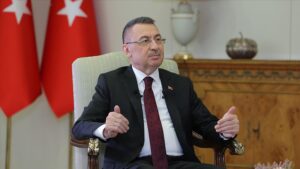 ”115 milyar liralık taahhüdün yaklaşık 84 milyar 400 milyon lira kadarlık miktarı fiilen yatırılmış durumda. Bunlar da zaten yine afetzedelerimizin ihtiyaçları doğrultusunda kullanılıyor olacak”