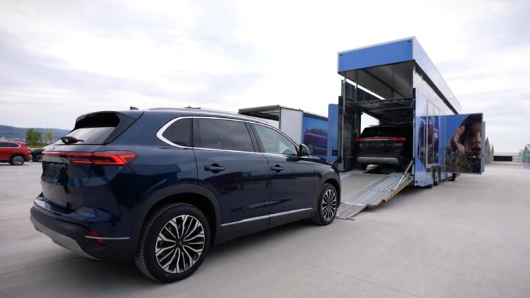 Togg yüklü tırlar yollarda: Sevkiyatlar devam ediyor