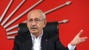 Eski CHP’li vekiller İnce’ye yönelik kaset kumpasında ateş püskürdü: “Kılıçdaroğlu CHP’yi FETÖ ile dizayn ediyor”.