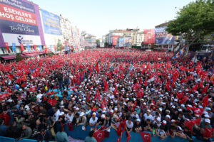 Cumhurbaşkanı Erdoğan, “İktidara gelmek, koltuklarını korumak uğruna tüm değerlerini çiğnediler”